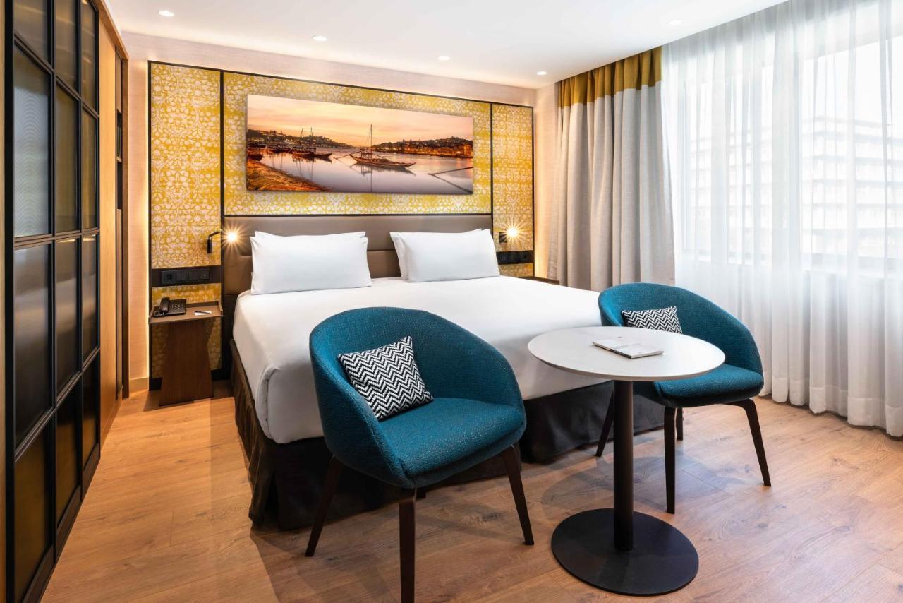 Hotel Eurostars Aliados Porto Exteriér fotografie A room at the hotel