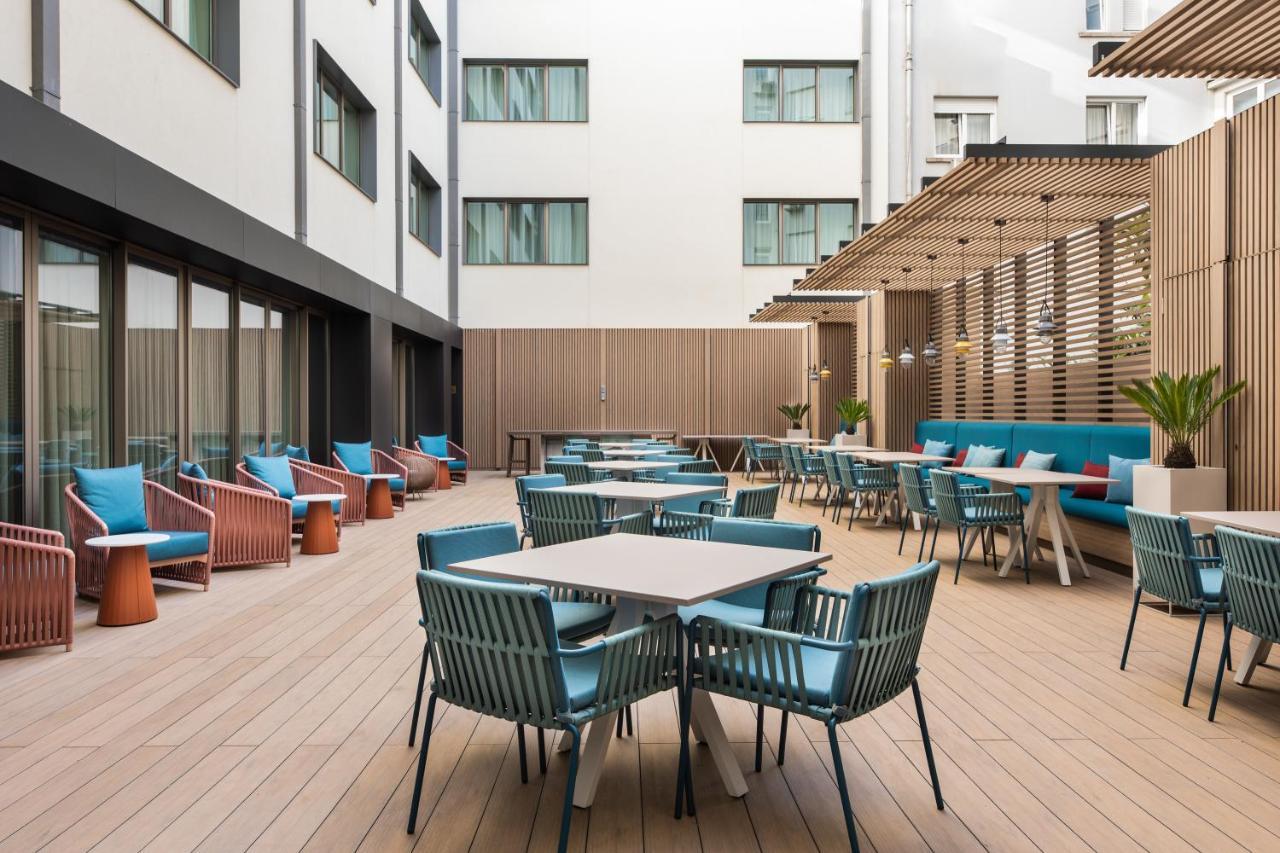 Hotel Eurostars Aliados Porto Exteriér fotografie The hotel's courtyard