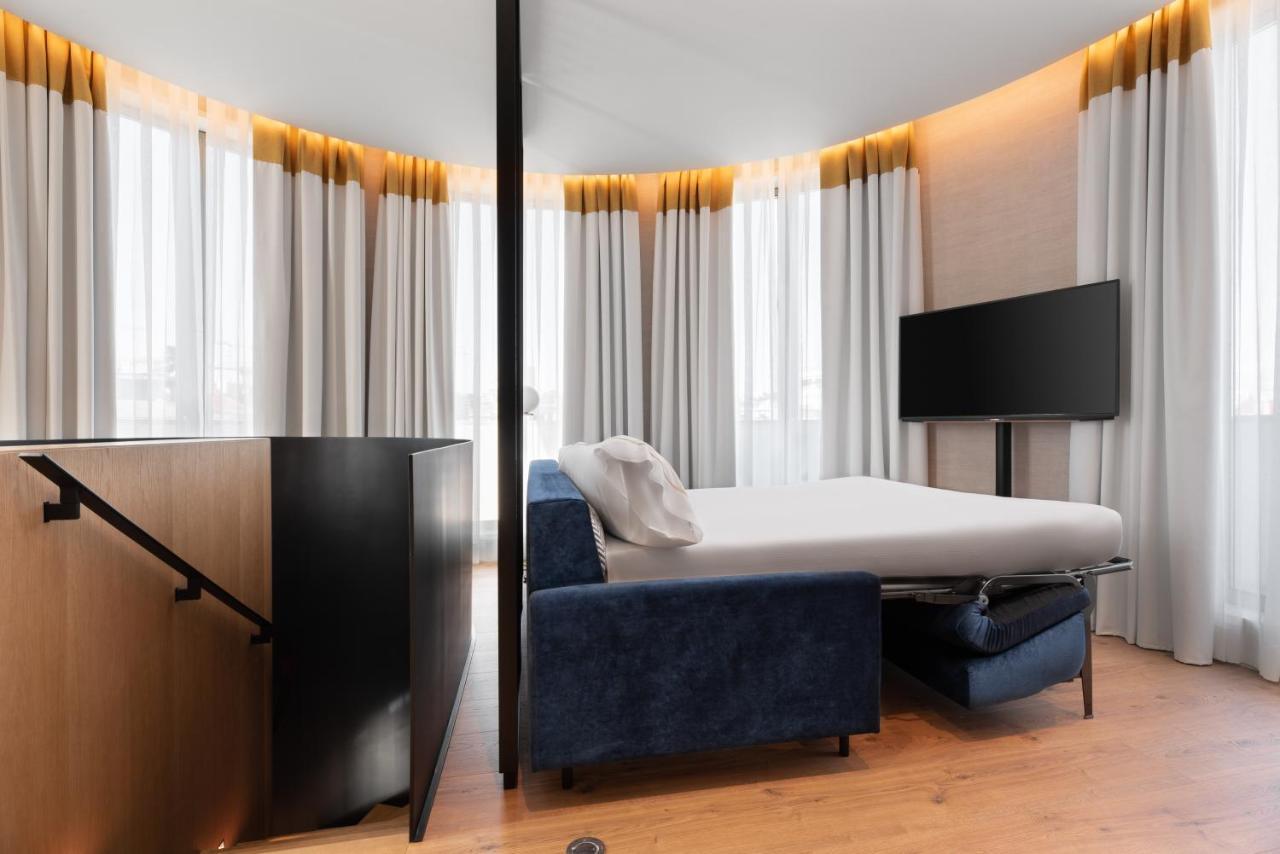 Hotel Eurostars Aliados Porto Exteriér fotografie A sofa bed