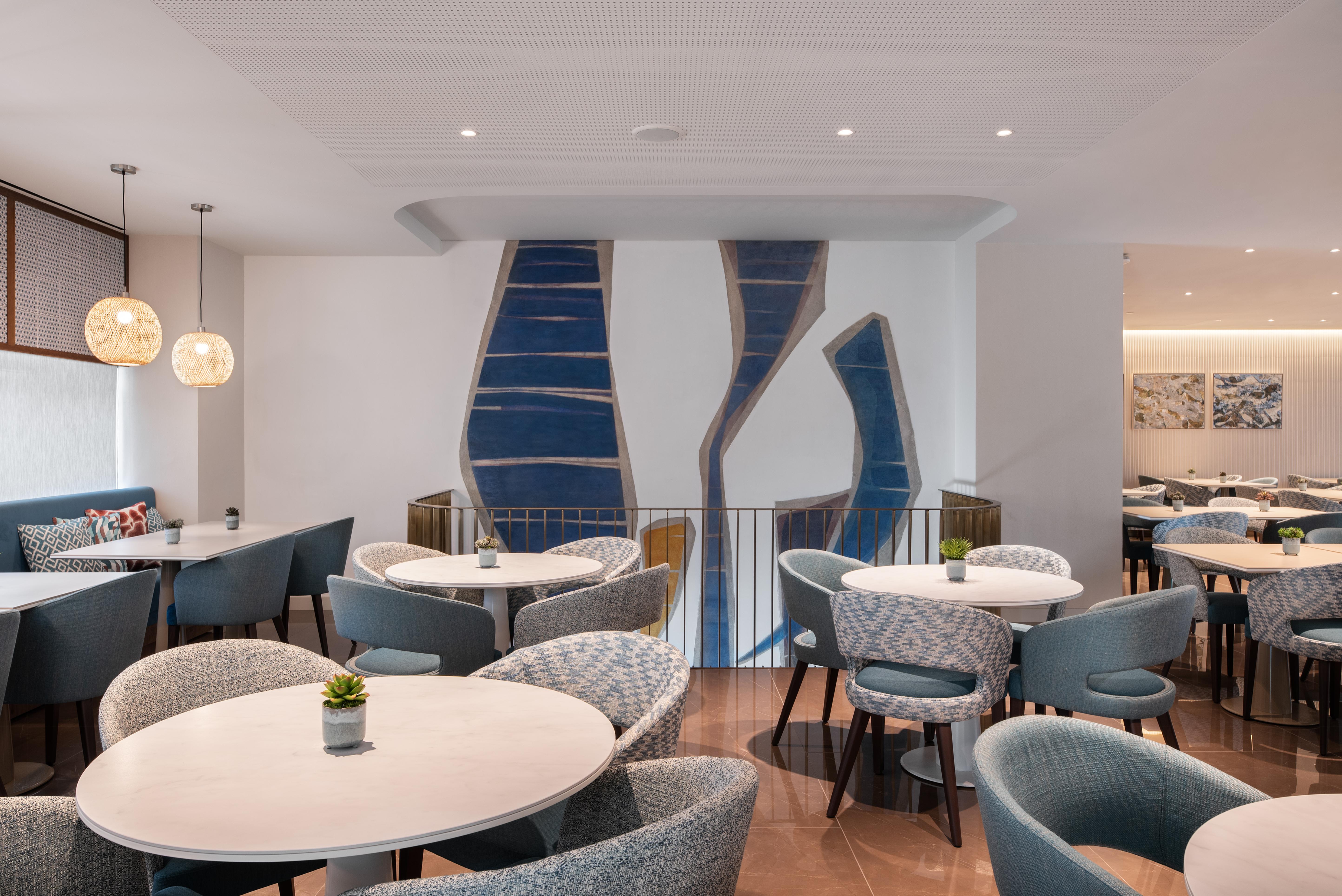 Hotel Eurostars Aliados Porto Exteriér fotografie The lounge at the airport