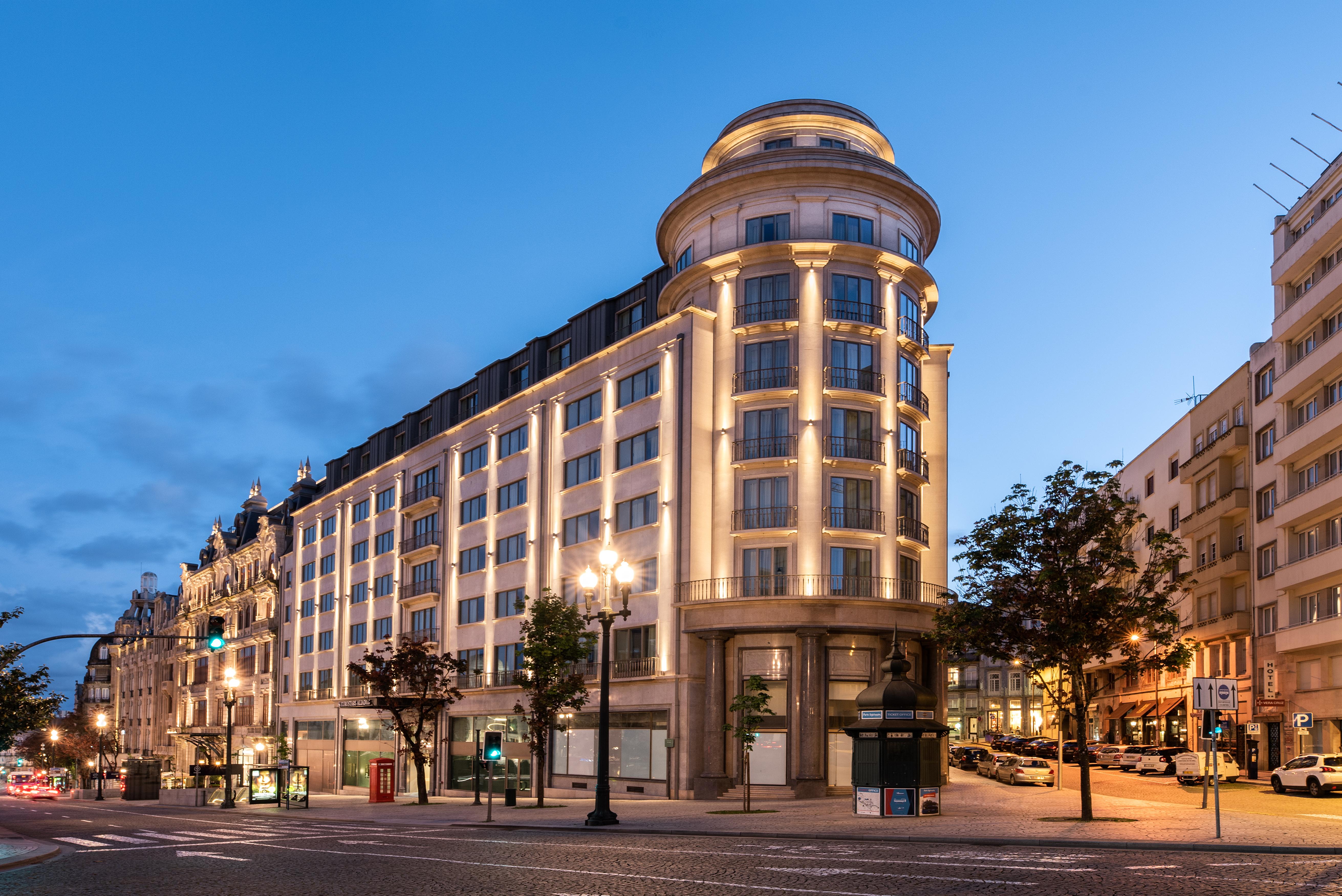 Hotel Eurostars Aliados Porto Exteriér fotografie The hotel in 2016